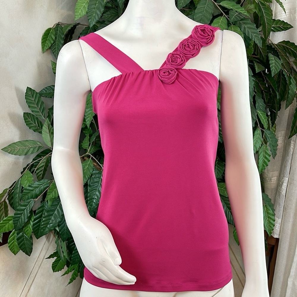 THE LIMITED FUCHSIA ROSETTE TOP